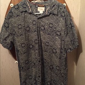 Koto button up